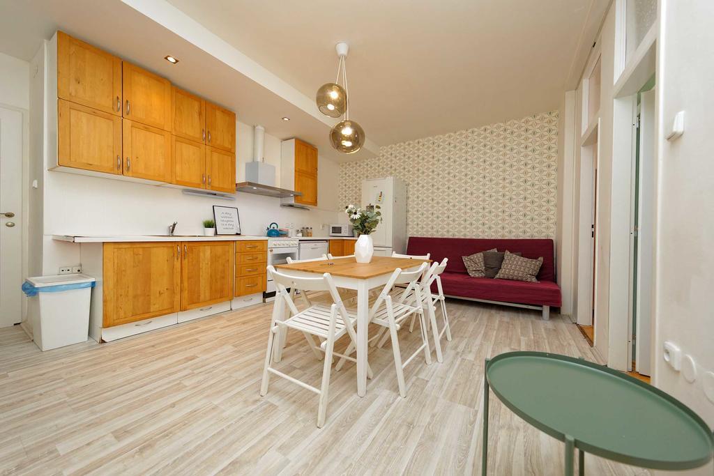 Apartments Ve Smeckach 27 Prague Ngoại thất bức ảnh